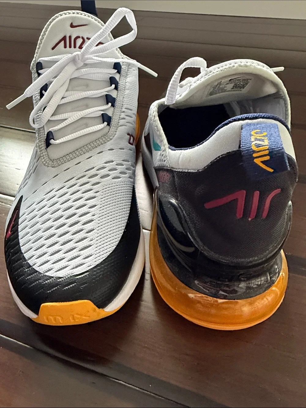 Nike Air270 Men’s White Navy Black Athletic Shoes with Pink Accent - Picture 3 of 6